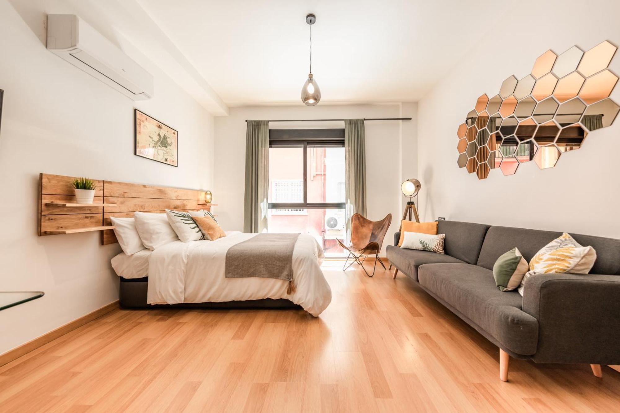 Apartment Industrial In The Center By Rems Málaga